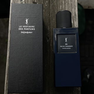 24 Rue de L'Université - Yves Saint Laurent