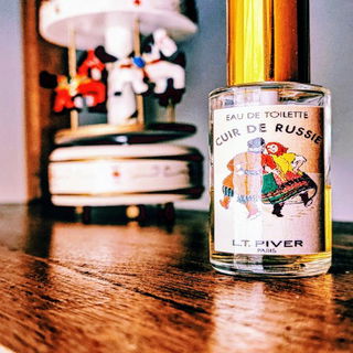 Cuir de Russie (Eau de Toilette) - L.T. Piver
