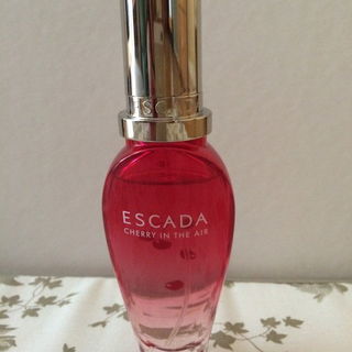 Cherry in the Air von Escada