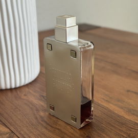 Sculpture Parfum - Nikos