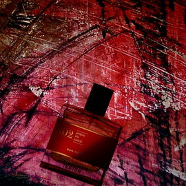 302 Ambre Iris Santal - Bon Parfumeur
