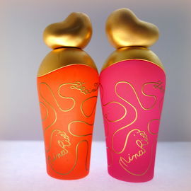 RESEACH  Referenzfoto.    Links:  Eau de Toilette Concentrée.   Rechts:  Eau de Toilette
