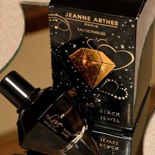 Love Never Dies - Black Jewel von Jeanne Arthes