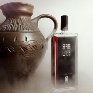 Écrin de fumée - Serge Lutens