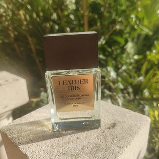 Leather Iris von Theodoros Kalotinis