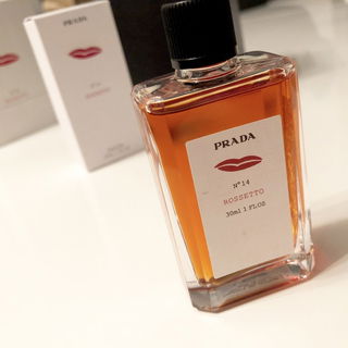 N°14 Rossetto - Prada