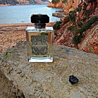 Carthusia Uomo (Eau de Parfum) - Carthusia
