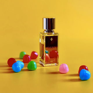 Sweets for my sweet, fragrance for my honey… 😉 Danke fürs Vorbeischauen und für eure süßen Kommentare! LG 💛🥰🙋‍♂️