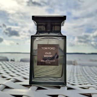 Oud Wood (Eau de Parfum) by Tom Ford