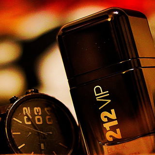 212 VIP Black (Eau de Parfum) von Carolina Herrera