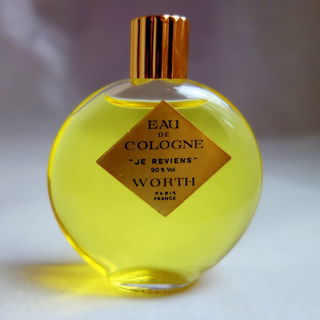 Ursprünglich fotografiert   als Quelle  für Parfumo Research. #Je Reviens EdC.