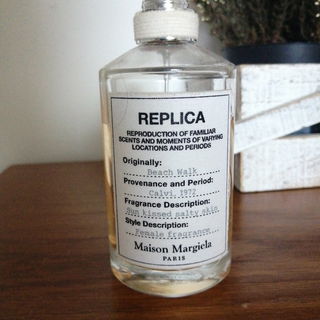 Beach Walk von Maison Margiela