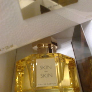 Skin on Skin von L'Artisan Parfumeur