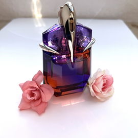 Alien Hypersense - Mugler