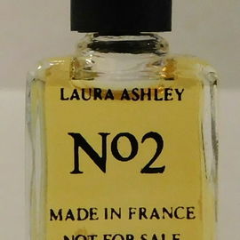 №2 - Laura Ashley