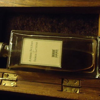 Ambre sultan (Eau de Parfum) by Serge Lutens