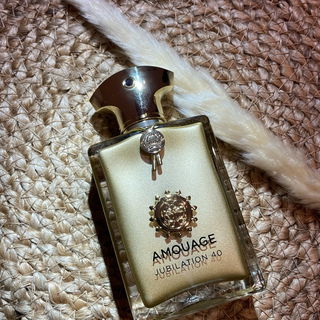 SM Café - Strangers Parfumerie