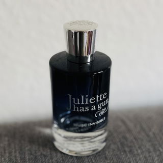 Musc Invisible by Juliette Has A Gun