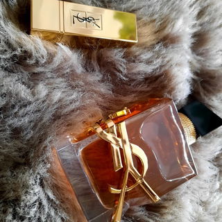 Libre (Eau de Parfum Intense) by Yves Saint Laurent