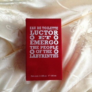 Luctor et Emergo (Parfum) - The People Of The Labyrinths