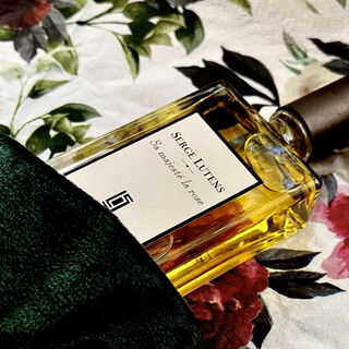 Sa majesté la rose by Serge Lutens