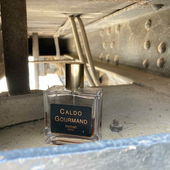 Im verschlissenen Wagen. Für Fresh. (by Pollita)