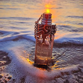 Womanity (Eau de Parfum) by Mugler