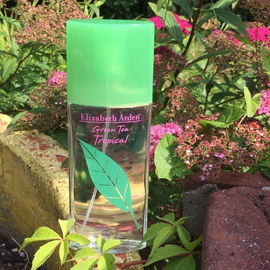 Green Tea Tropical - Elizabeth Arden