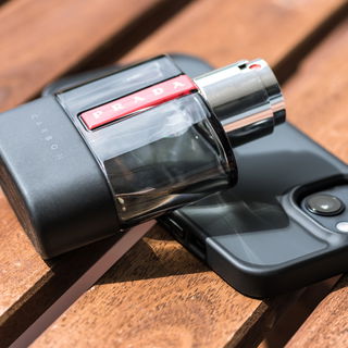 Luna Rossa Carbon von Prada