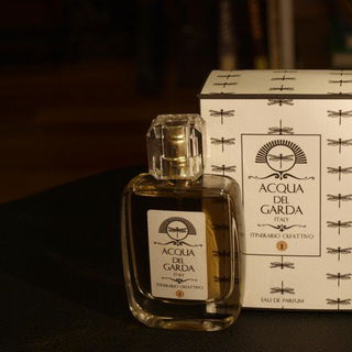 N.1 Vinaccioli e Spezie / Itinerario Olfattivo I - Acqua del Garda