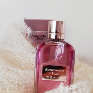 First Instinct Woman von Abercrombie & Fitch