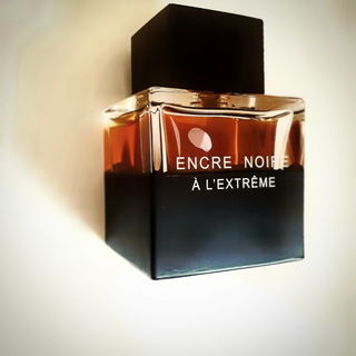 Encre Noire à L'Extrême by Lalique