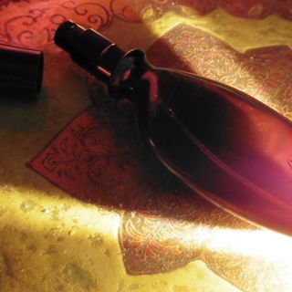 Féminité du Bois (Eau de Parfum) by Shiseido