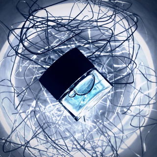 Up in space cyber-wire ... with Oxygène Homme