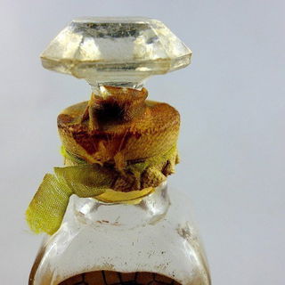 RESEARCH:  Referenzfoto