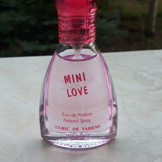 Mini Love by Ulric de Varens