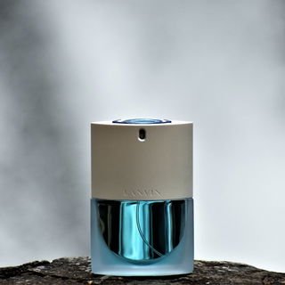 In front of the waterfall...