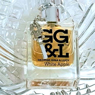 White Apple by George Gina & Lucy