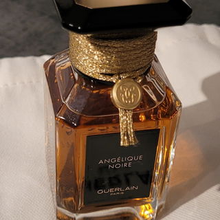Angélique Noire von Guerlain
