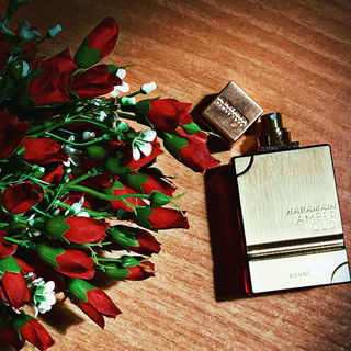 Haramain Amber Oud Rouge von Al Haramain