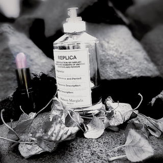 Lipstick On von Maison Margiela