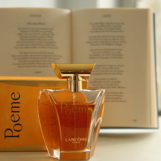Poême (Eau de Parfum) by Lancôme