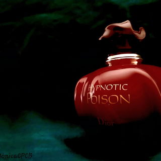 Who wants to sin with the red apple? 😉