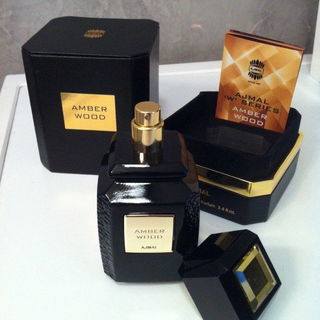 Amber Wood (Eau de Parfum) - Ajmal