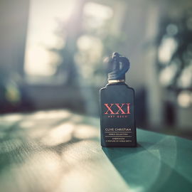 XXI: Art Deco - Amberwood - Clive Christian