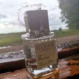 Rain [Reserve Blend] (Eau de Parfum) - Clean