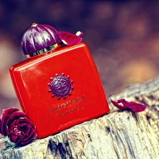 Material - Amouage