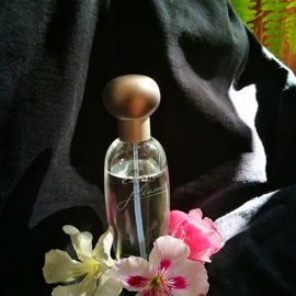 Pleasures (Eau de Parfum) by Estēe Lauder