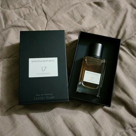 17 Oud Mosaic - Banana Republic