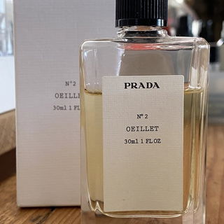 N°2 Oeillet by Prada